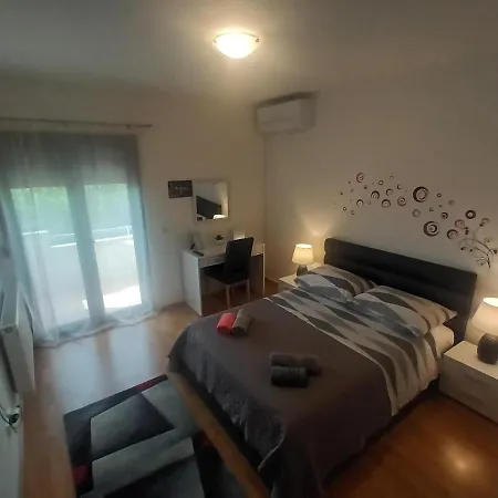 Anita Apartment *